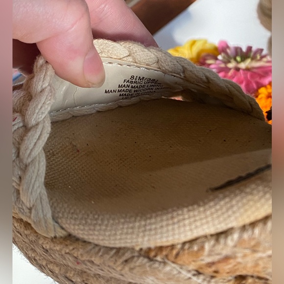 Woven Lucky Brand Espadrille Wedges - Picture 11 of 11